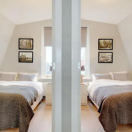 Apartment Canal Jordaan Amsterdam